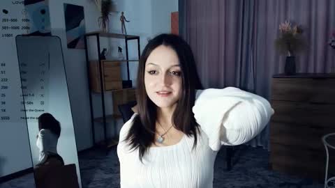 Snapshot of neldaestey chatting on 22, 10, 2025 Vicky and Beatrice online show from 22, 10, 2025