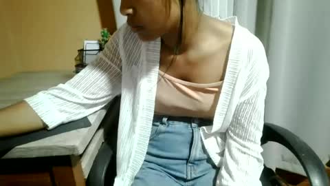 Snapshot of nelia_84 chatting on 4, 7, 2026 nelia_84 online show from 4, 7, 2026