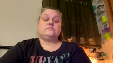 Nellie Atlas online show from 2, 2, 2025