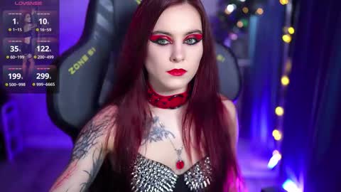 Snapshot of nelle_ chatting on 4, 12, 2025 online show from 4, 12, 2025