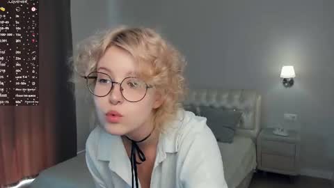 Snapshot of nelly_gloss chatting on 19, 7, 2026 nelly_gloss online show from 19, 7, 2026