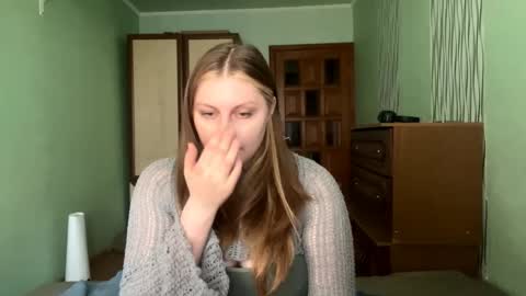 Snapshot of neomimaddern chatting on 4, 5, 2026 neomimaddern online show from 4, 5, 2026
