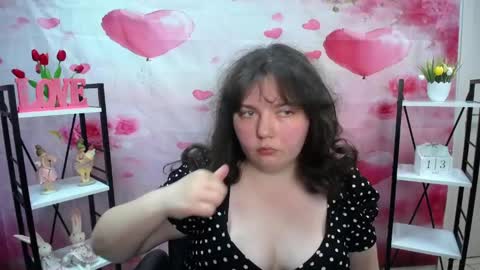 Snapshot of neonilalisova chatting on 13, 5, 2026 NeonilaLisova online show from 13, 5, 2026