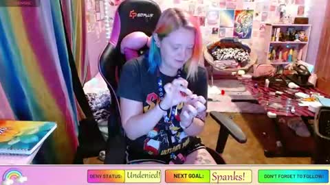 Snapshot of nerdgibbler chatting on 17, 6, 2026 NerdGibbler online show from 17, 6, 2026
