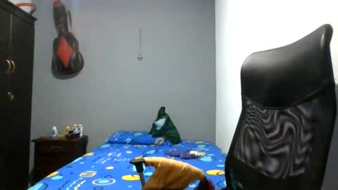 Snapshot of nerdxxx94 chatting on 9, 8, 2026 MrBull online show from 9, 8, 2026
