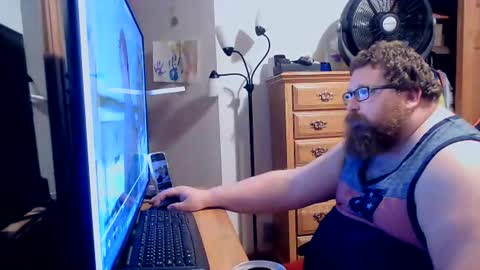 Snapshot of nerdychub4fun chatting on 17, 12, 2024 nerdychub4fun online show from 17, 12, 2024