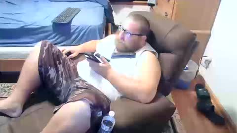 Snapshot of nerdychub4fun chatting on 17, 10, 2025 nerdychub4fun online show from 17, 10, 2025