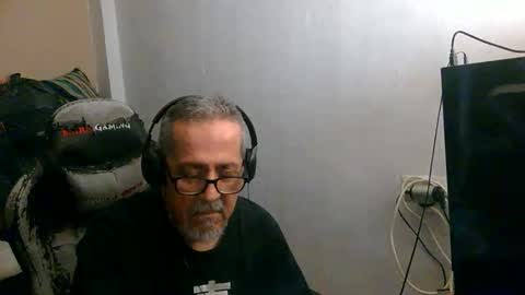 Snapshot of neron401 chatting on 24, 4, 2026 neron401 online show from 24, 4, 2026
