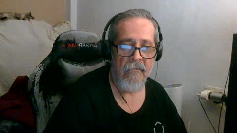 Snapshot of neron401 chatting on 4, 8, 2026 neron401 online show from 4, 8, 2026