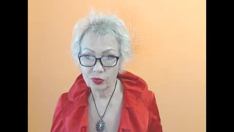 NessyJenixs online show from 18, 10, 2025