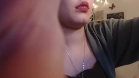 Snapshot of neurotic_witch chatting on 24, 2, 2025 Mar online show from 24, 2, 2025