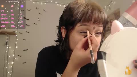 Snapshot of neurotic_witch chatting on 26, 11, 2025 Mar online show from 26, 11, 2025