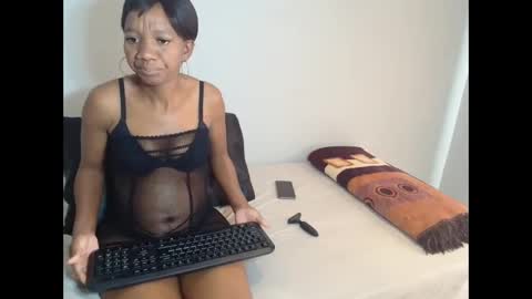 Snapshot of newbootyxx chatting on 10, 6, 2026 newbootyxx online show from 10, 6, 2026