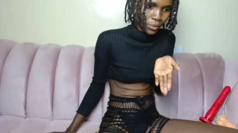 Snapshot of newquine chatting on 31, 5, 2026 newquine online show from 31, 5, 2026