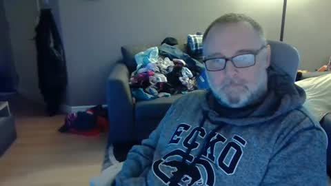 Snapshot of newvvorld chatting on 19, 6, 2026 NewWorld online show from 19, 6, 2026