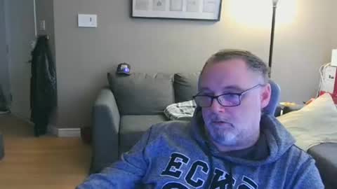 Snapshot of newvvorld chatting on 4, 7, 2026 NewWorld online show from 4, 7, 2026