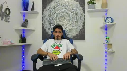 Snapshot of nextboywell1 chatting on 30, 4, 2026 Yeison online show from 30, 4, 2026
