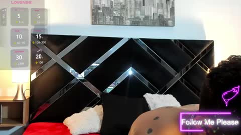 Snapshot of nextboywell1 chatting on 5, 5, 2026 Yeison online show from 5, 5, 2026
