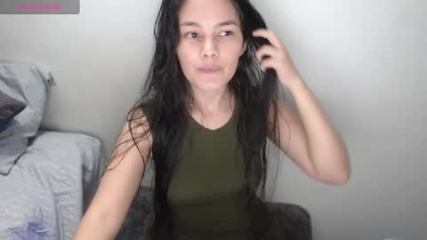 Snapshot of nezuko_sweet chatting on 16, 12, 2024 nezuko_sweet online show from 16, 12, 2024