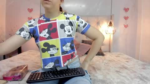 Snapshot of nezukokamado1_ chatting on 1, 4, 2026 Milena online show from 1, 4, 2026