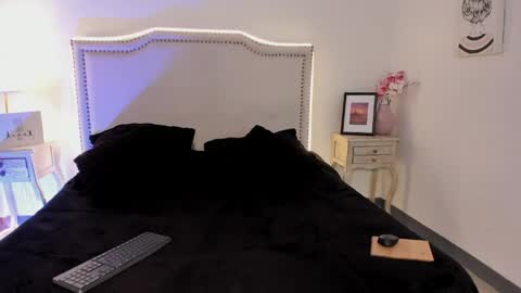 Snapshot of nia_malkova chatting on 20, 5, 2026 Nia Malkova online show from 20, 5, 2026