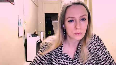 Snapshot of nicekat chatting on 3, 7, 2026 Kathrine online show from 3, 7, 2026