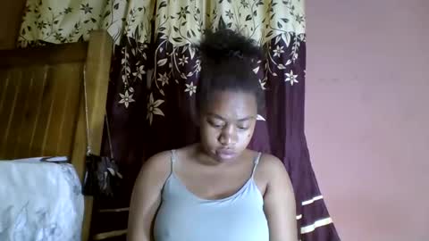 Snapshot of nicelly01 chatting on 26, 4, 2026 nicelly01 online show from 26, 4, 2026