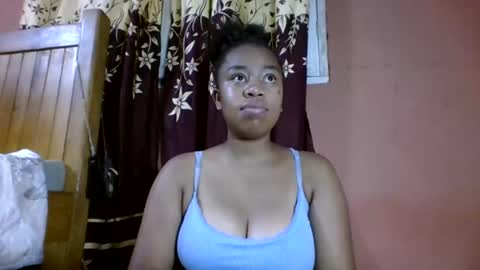 Snapshot of nicelly01 chatting on 2, 5, 2026 nicelly01 online show from 2, 5, 2026