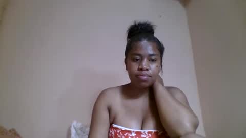 Snapshot of nicelly01 chatting on 6, 5, 2026 nicelly01 online show from 6, 5, 2026