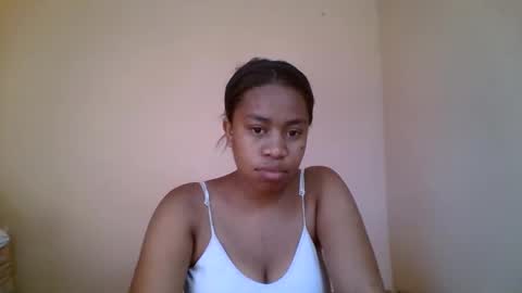 Snapshot of nicelly01 chatting on 7, 5, 2026 nicelly01 online show from 7, 5, 2026