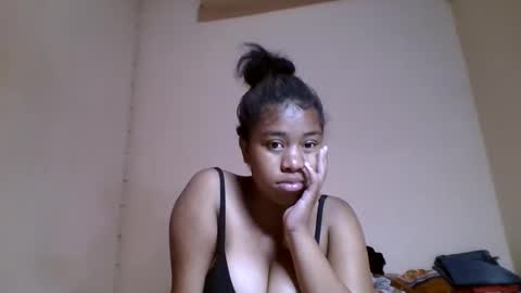 Snapshot of nicelly01 chatting on 14, 5, 2026 nicelly01 online show from 14, 5, 2026
