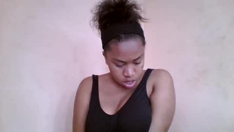 Snapshot of nicelly01 chatting on 3, 7, 2026 nicelly01 online show from 3, 7, 2026