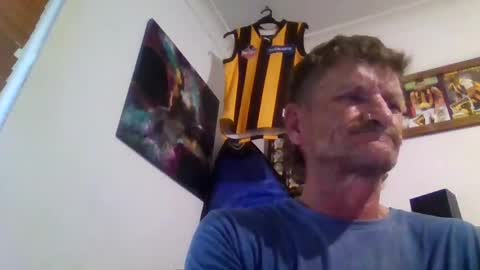 Snapshot of niceozziecockxxx chatting on 17, 4, 2026 Sexiishaine online show from 17, 4, 2026
