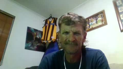 Snapshot of niceozziecockxxx chatting on 26, 4, 2026 Sexiishaine online show from 26, 4, 2026