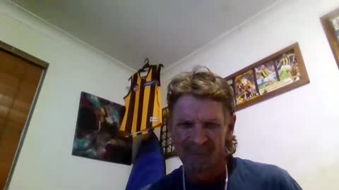 Snapshot of niceozziecockxxx chatting on 15, 5, 2026 Sexiishaine online show from 15, 5, 2026