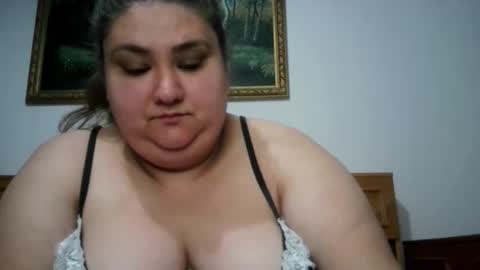 Nicholle online show from 15, 4, 2026