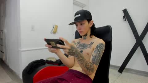 Snapshot of nick_straightboy chatting on 17, 4, 2026 Nick online show from 17, 4, 2026