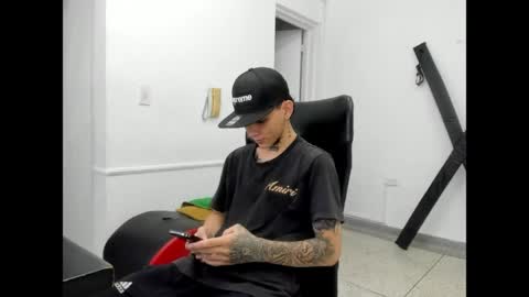 Snapshot of nick_straightboy chatting on 30, 4, 2026 Nick online show from 30, 4, 2026