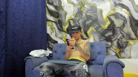 Snapshot of nick_straightboy chatting on 31, 5, 2026 Nick online show from 31, 5, 2026