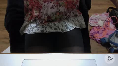 Snapshot of nickibabe1980 chatting on 15, 5, 2026 nickibabe1980 online show from 15, 5, 2026