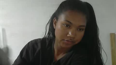 nickiqqyuu online show from 30, 4, 2026