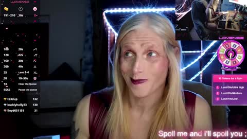 Snapshot of nicktu52 chatting on 8, 1, 2025 nicktuuk online show from 8, 1, 2025