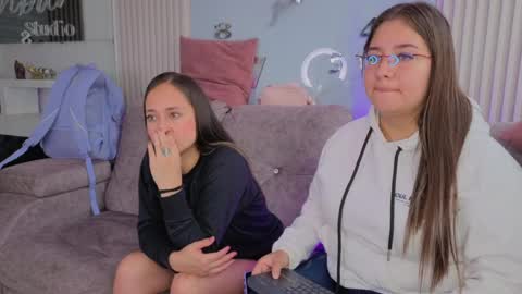 Snapshot of nicky_as chatting on 7, 4, 2026 nicky_as online show from 7, 4, 2026