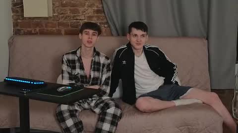 Nicki  Danny online show from 8, 4, 2026