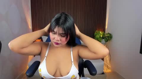 Snapshot of nicky_peyton chatting on 24, 1, 2025 Nicky online show from 24, 1, 2025