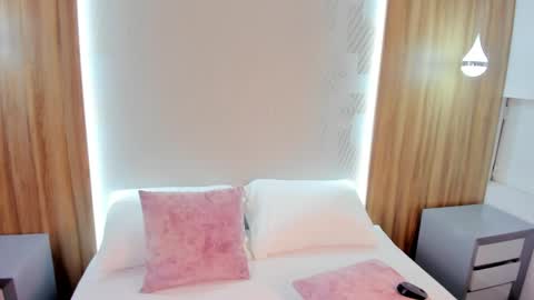 Nicky  online show from 9, 11, 2025