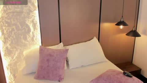 Nicky  online show from 12, 11, 2025