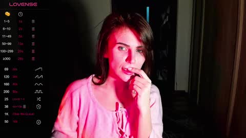 Nicky Weekends online show from 5, 3, 2025