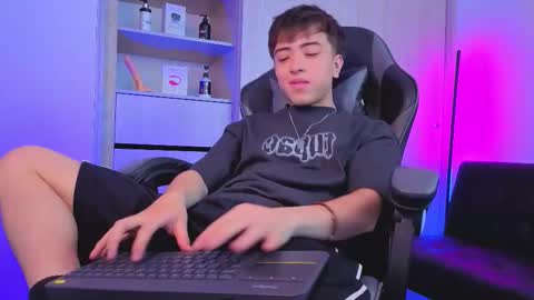 Nicolas online show from 29, 10, 2025