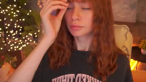 Snapshot of nicol_moonn chatting on 8, 3, 2026 Nicol Moonn online show from 8, 3, 2026